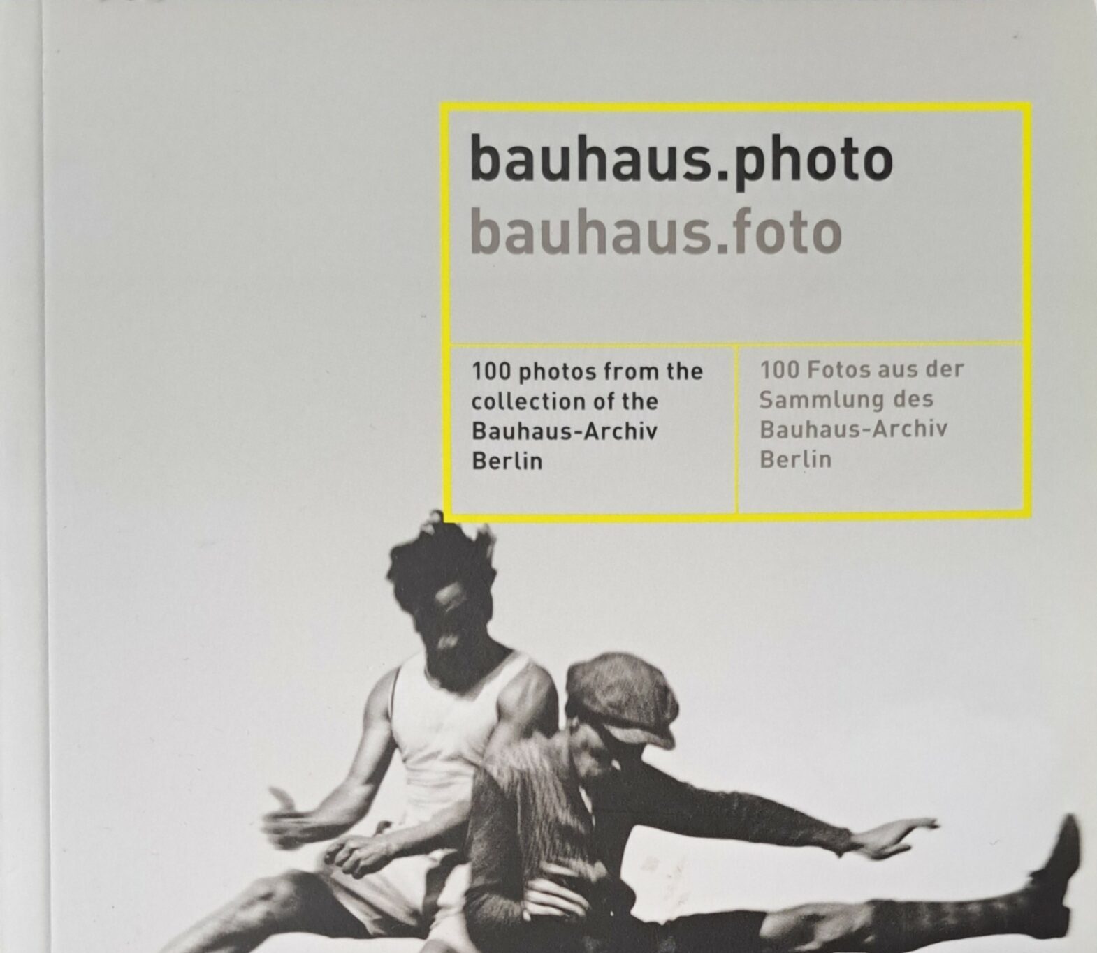 Boek met 100 foto's uit de Bauhaus-tijd